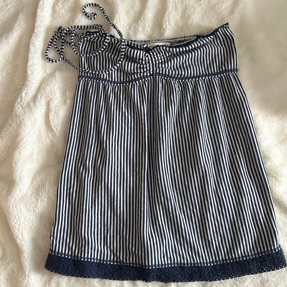 Cute Halter top with tie